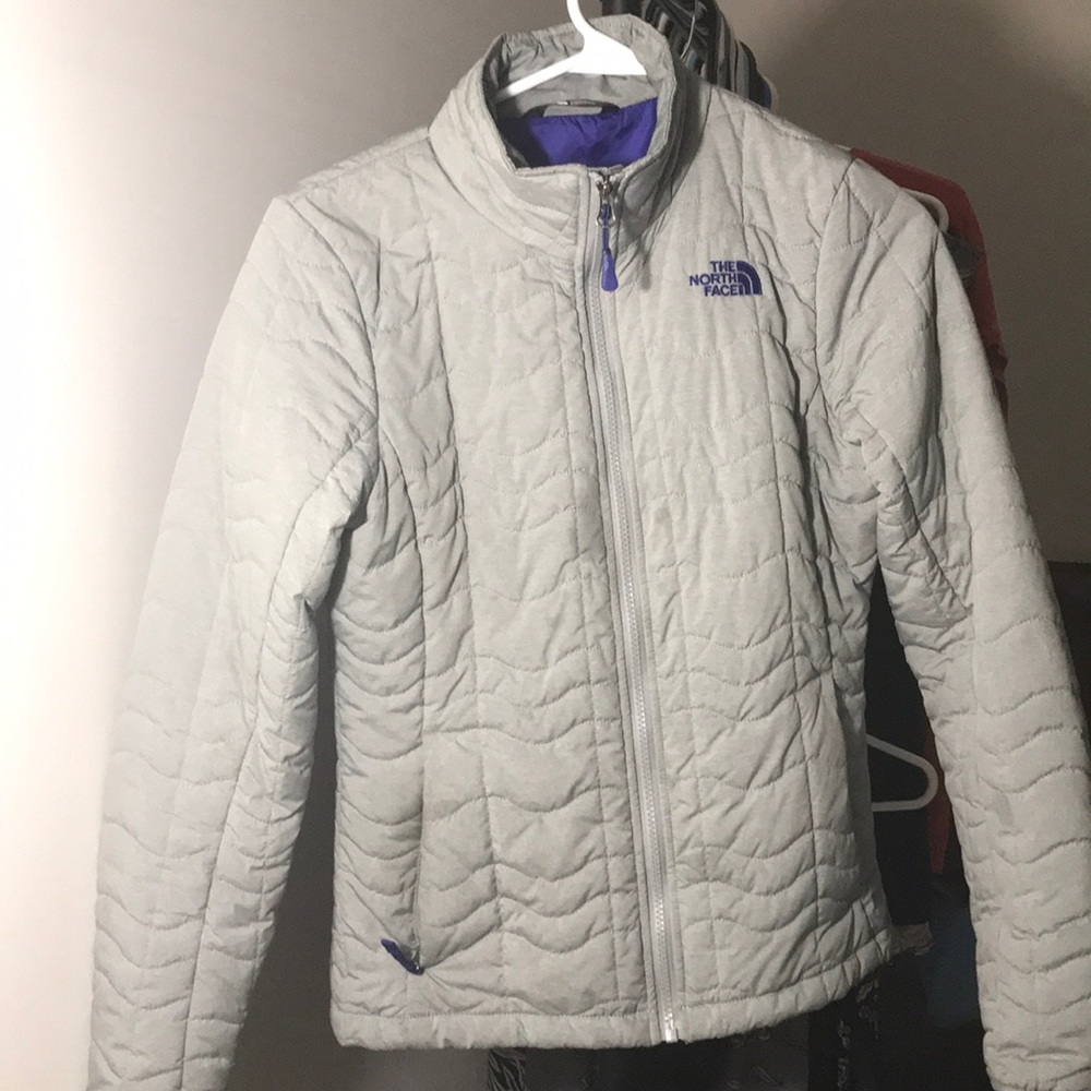 Grey Woman’s North Face Puffer